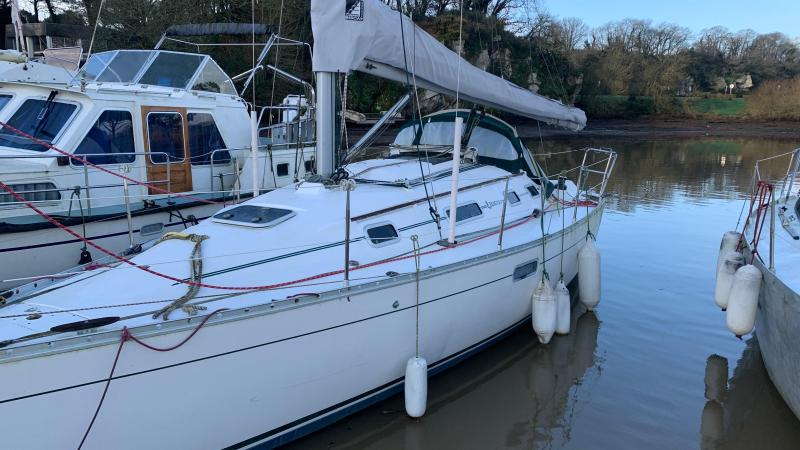 Voilier Beneteau Oceanis 300 1995 exterieur 2