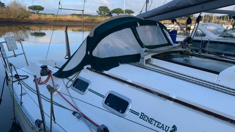 Voilier Beneteau Oceanis 300 1995 exterieur 5