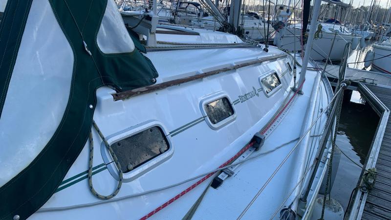 Voilier Beneteau Oceanis 300 1995 exterieur 3