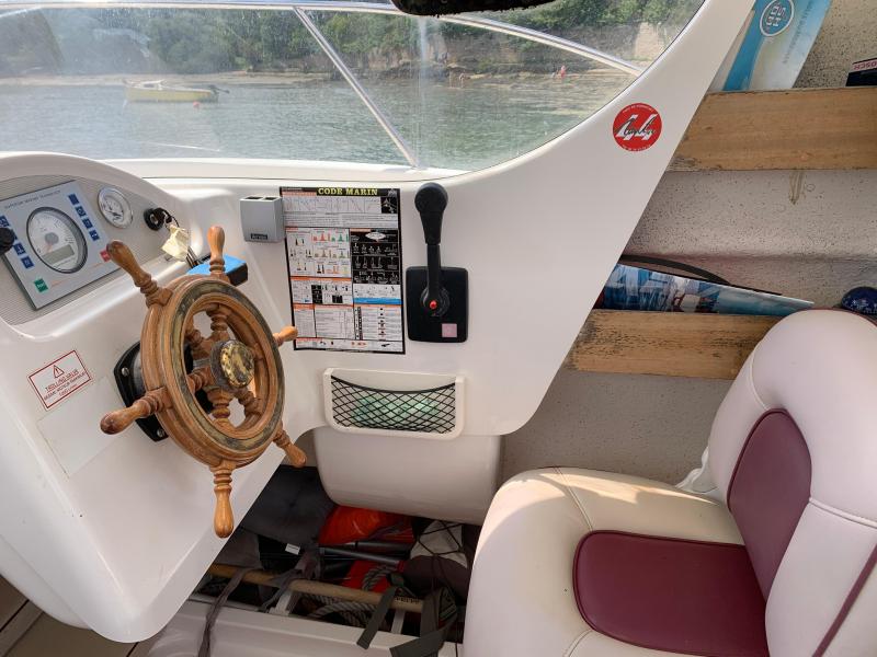 Bateau moteur Arvor 215 AS 2006 exterieur 23