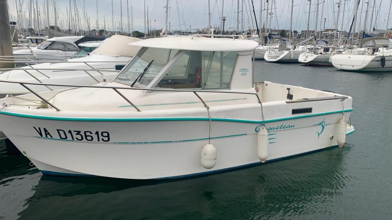 Bateau moteur Ocqueteau 625 2006 exterieur 3