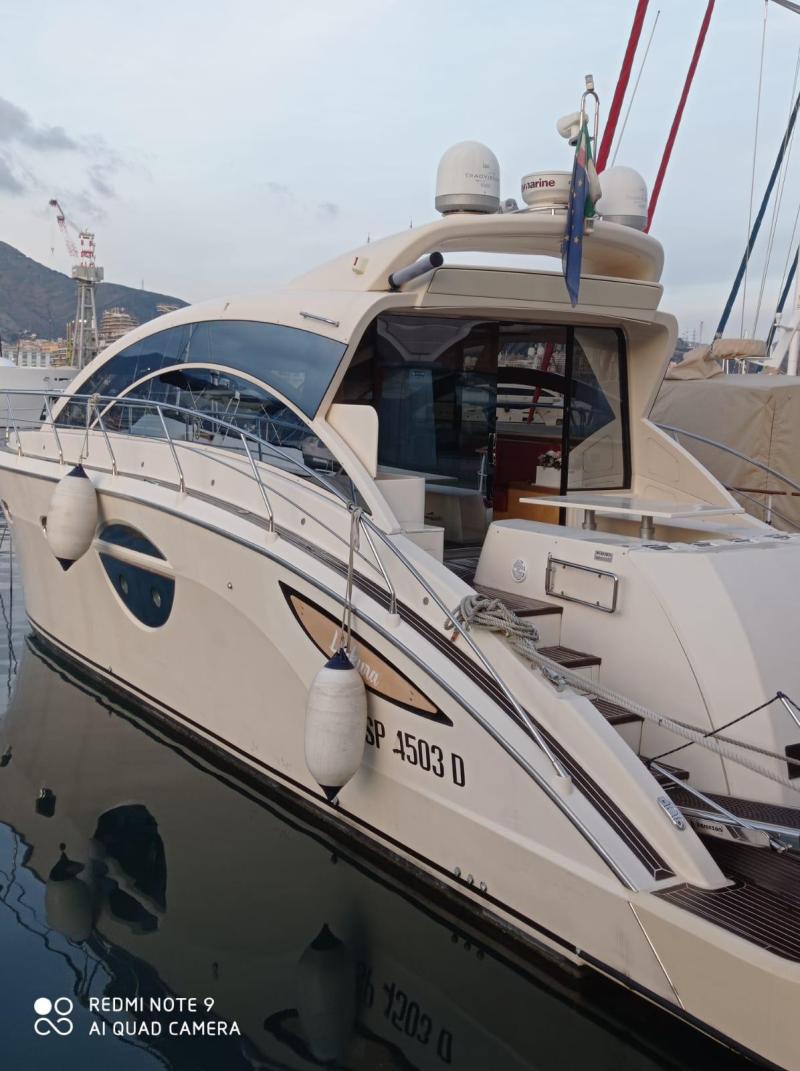 Bateau moteur Limited Edition Santarpia 55 2009 4