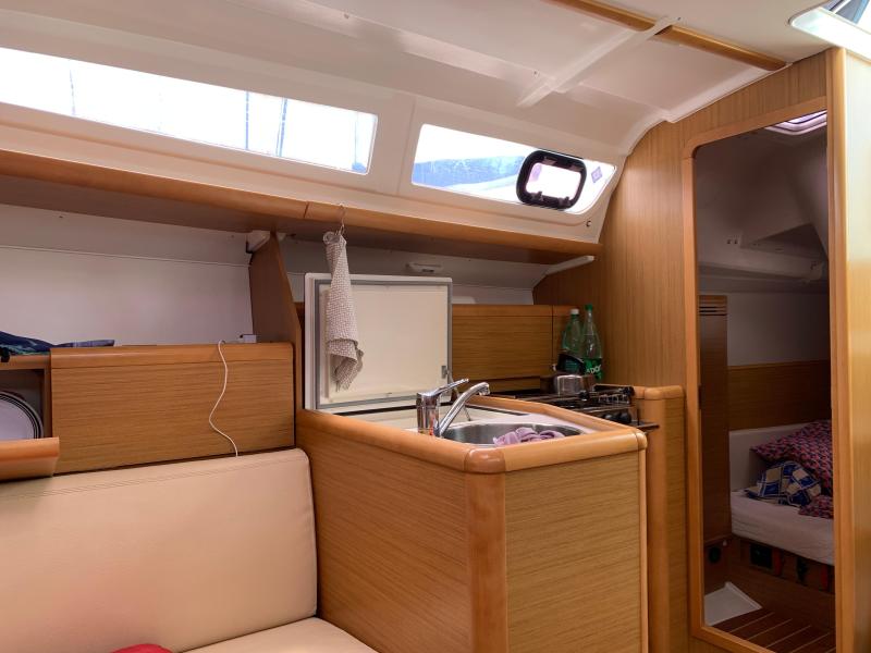 Voilier Jeanneau SUN ODYSSEY 33i Performance 2011 exterieur 25