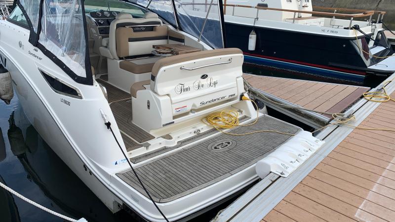 Bateau moteur Sea Ray Sundancer 265 2013 exterieur 4