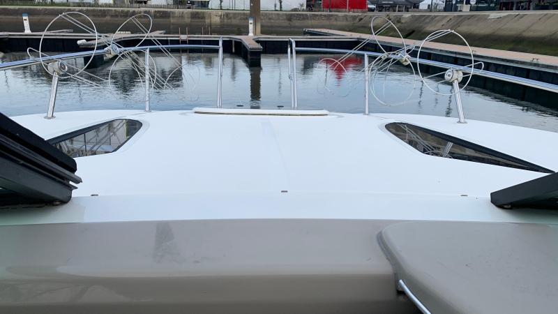 Bateau moteur Sea Ray Sundancer 265 2013 exterieur 11