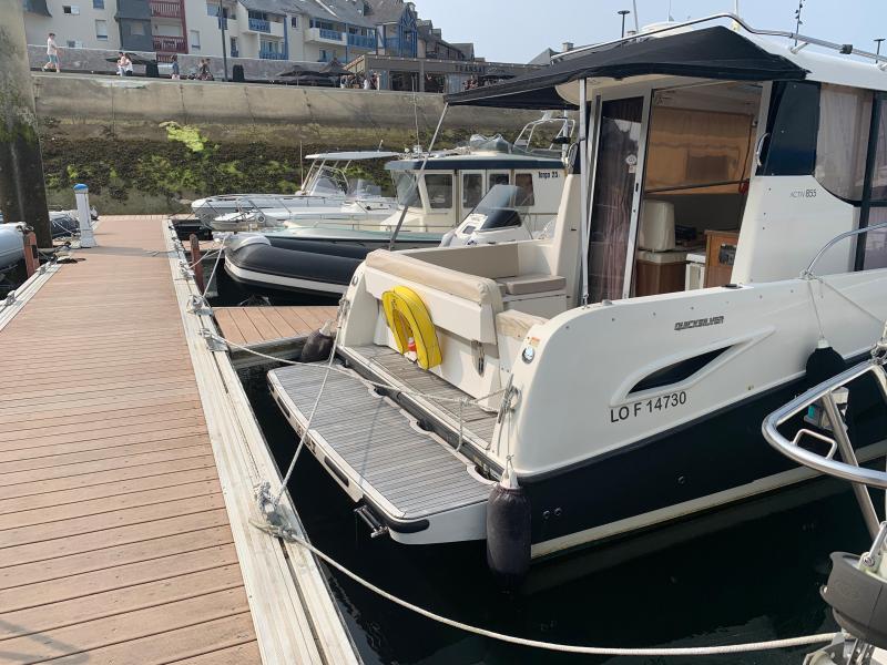 Bateau moteur Quicksilver Activ 855 Weekend 2014 exterieur 14