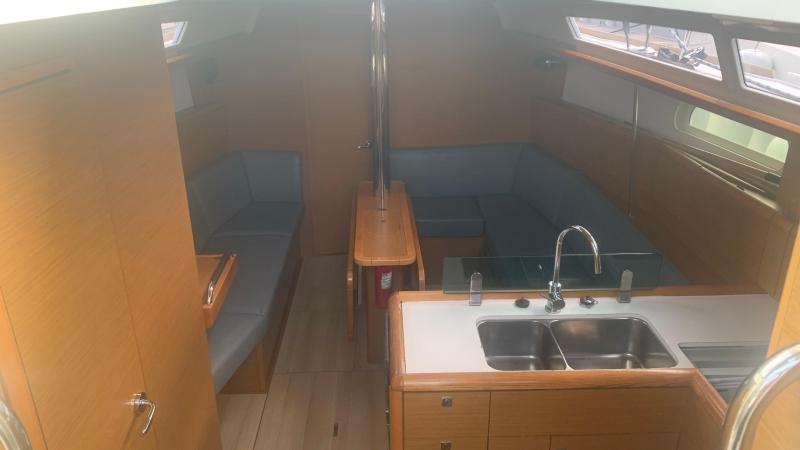 Voilier Jeanneau Sun Odyssey 389 2016 exterieur 17