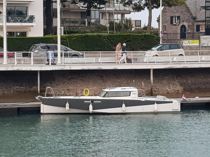 Bateau moteur Pogo LOXO 32 2019 exterieur 8