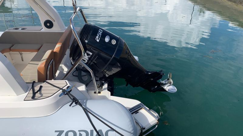 Bateau moteur Zodiac Medline 7.5 2022 exterieur 21