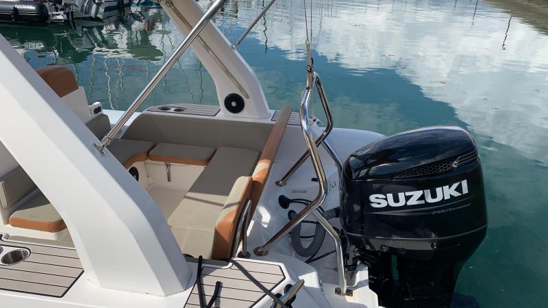 Bateau moteur Zodiac Medline 7.5 2022 exterieur 14