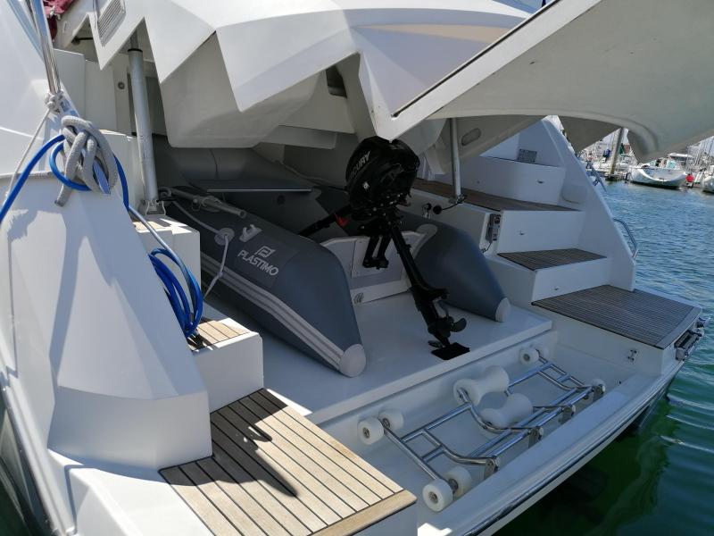 Bateau moteur Beneteau Monte Carlo 42 2011 exterieur 4