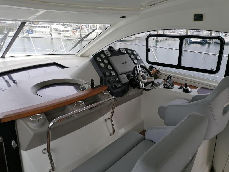 Bateau moteur Beneteau Monte Carlo 42 2011 exterieur 13