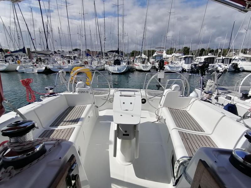 Voilier Beneteau Oceanis 40 2011 exterieur 5