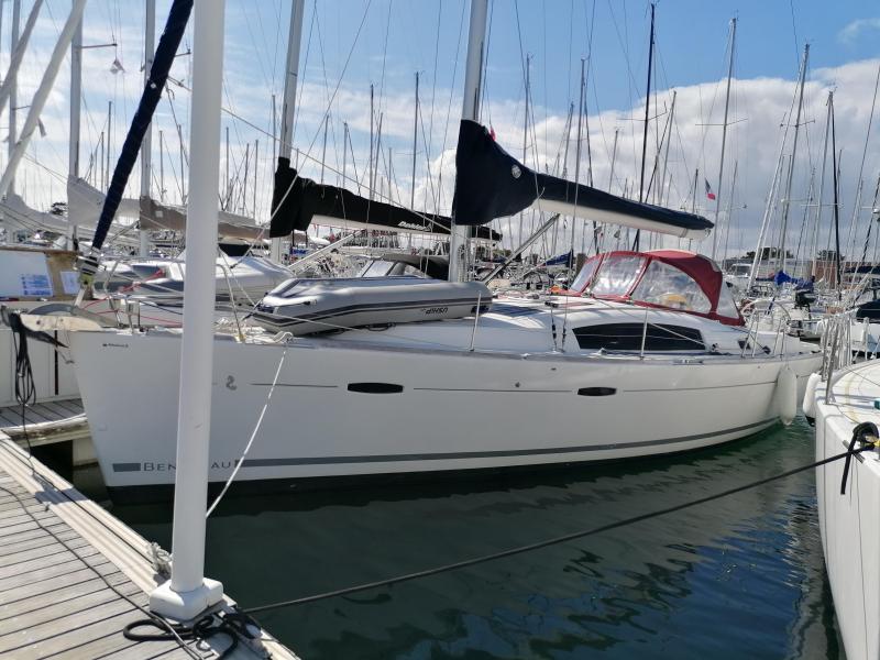 Voilier Beneteau Oceanis 40 2011 exterieur 3