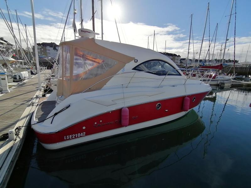 Bateau moteur Beneteau Monte Carlo 32 Hard Top 2011 exterieur 2