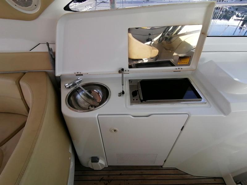 Bateau moteur Beneteau Monte Carlo 32 Hard Top 2011 exterieur 13