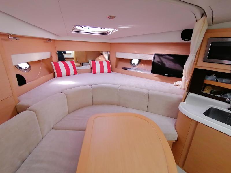 Bateau moteur Beneteau Monte Carlo 32 Hard Top 2011 exterieur 25