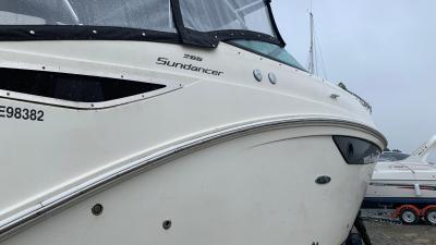 Bateau moteur Sea Ray Sundancer 265 2013 exterieur 45