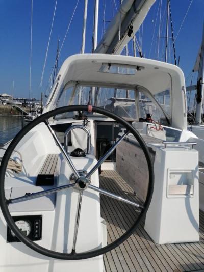 Voilier Beneteau Oceanis 38.1 2022 exterieur 14