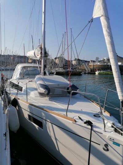 Voilier Beneteau Oceanis 38.1 2022 exterieur 9