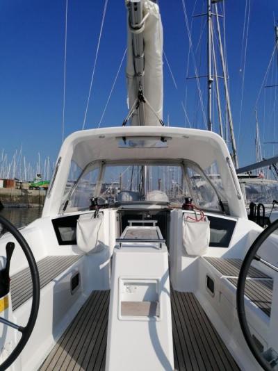 Voilier Beneteau Oceanis 38.1 2022 exterieur 17