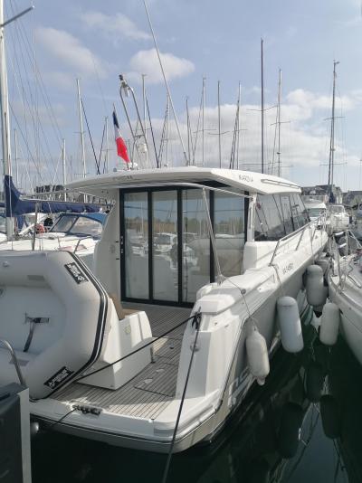 Bateau moteur Jeanneau NC 11 2017 exterieur 57